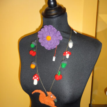 Bijoux laine feutrée
